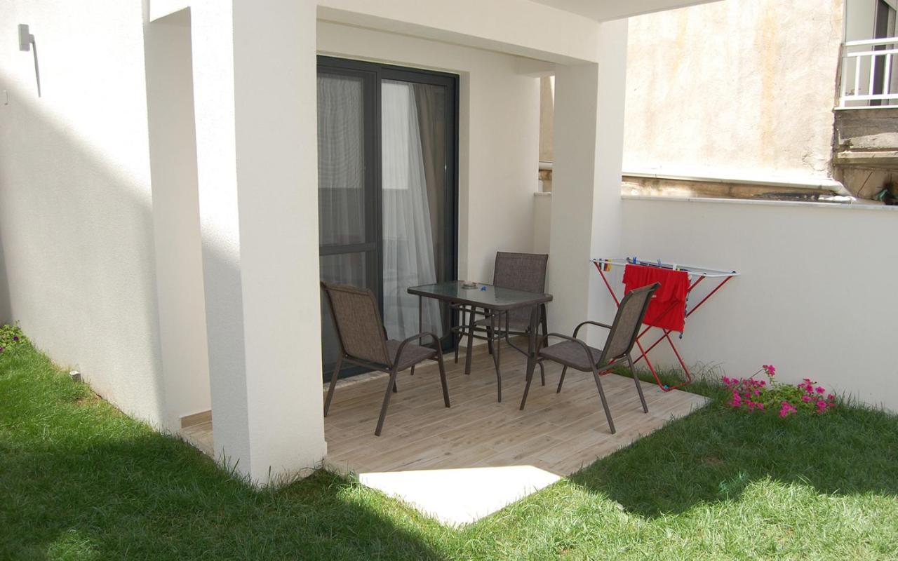 Sarti Holidays Apartment Luaran gambar
