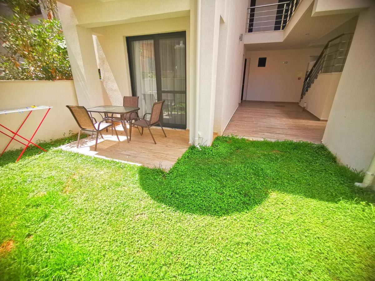 Sarti Holidays Apartment Luaran gambar